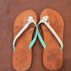 Roxy sandals